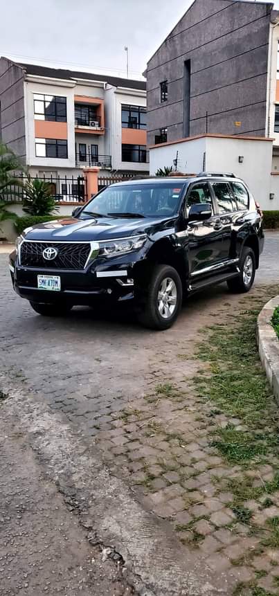 A picture of 2011 Toyota Prado