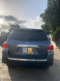 A picture of Car