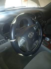 A picture of Belgium standard Toyota Highlander Untampered engine untouched and freezing ac