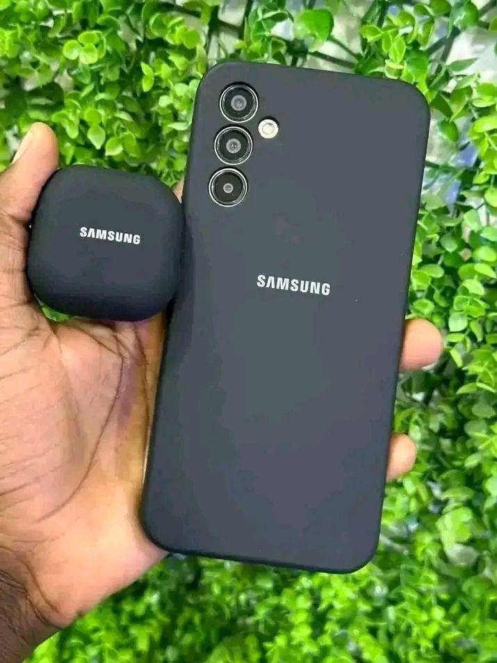 A picture of Samsung galaxy A56 lipa mdogo mdogo