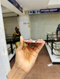 A picture of iPhone xr 850k 0752247673