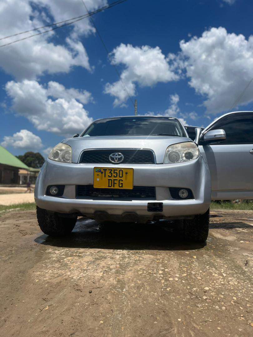 A picture of TOYOTA RUSH ON SALE