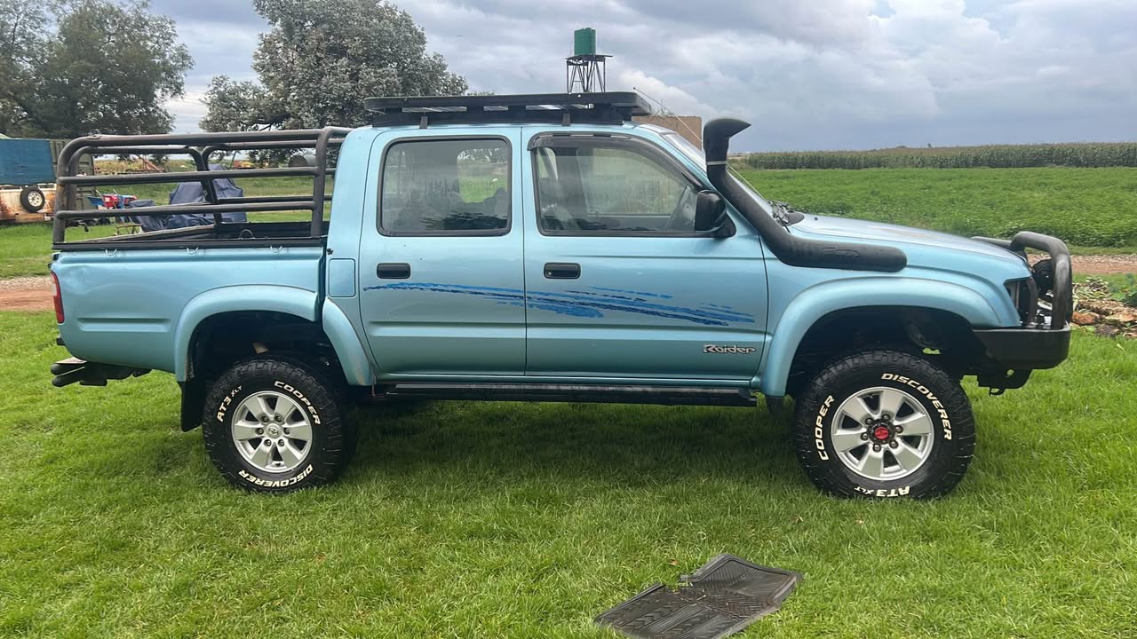 used toyota hilux