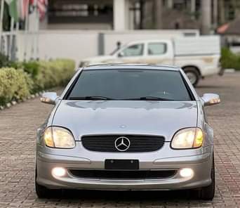 A picture of URGENT BUYERS ONLY CALL Mr Anthony 09063948959 CLEAN 2004 Mercedes