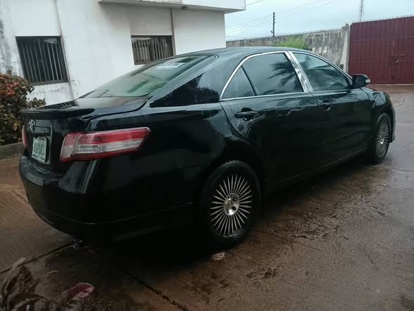A picture of Toyota Camry Sport 08033467634