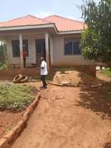 A picture of Buloba mityana road house on quick sale