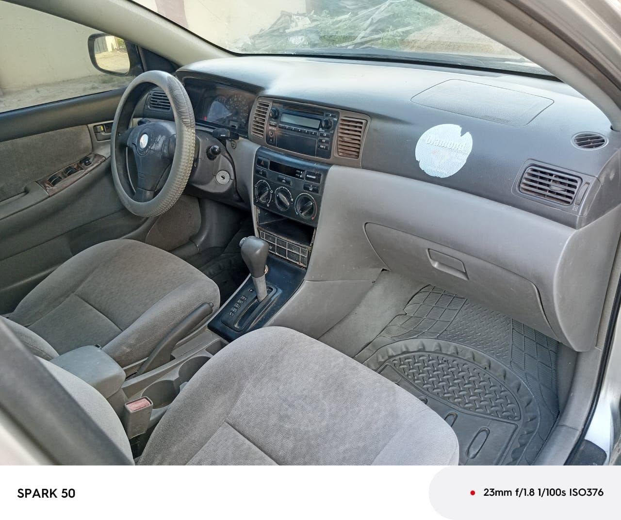 A picture of 2004 Toyota corolla