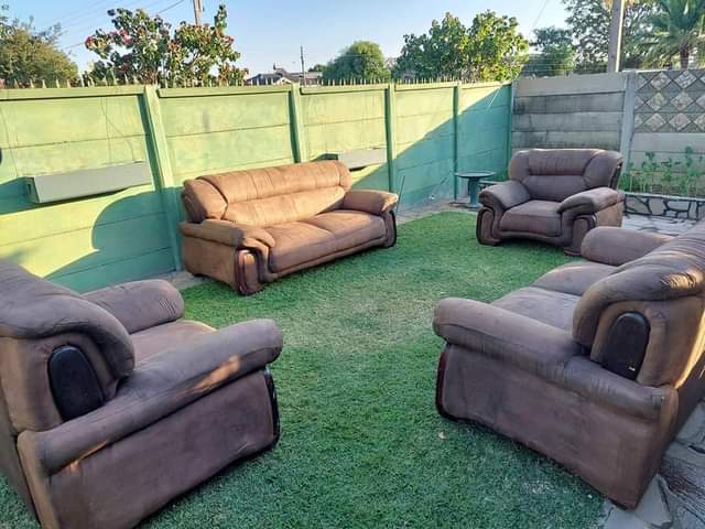 classifieds/furniture sofas