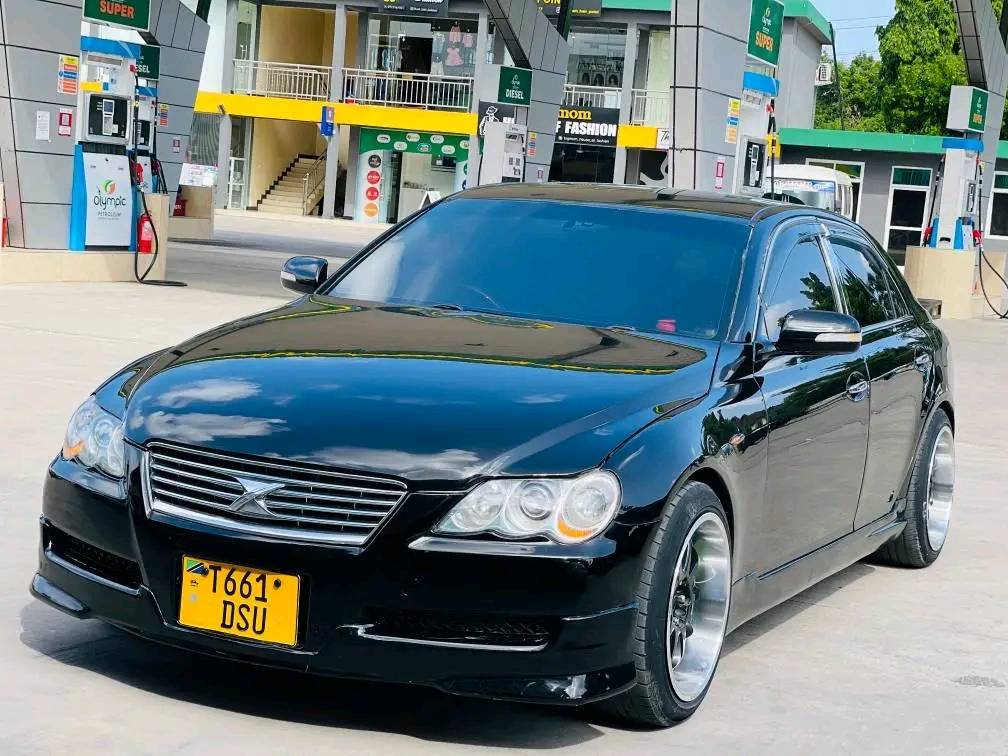 A picture of Toyota Mark X