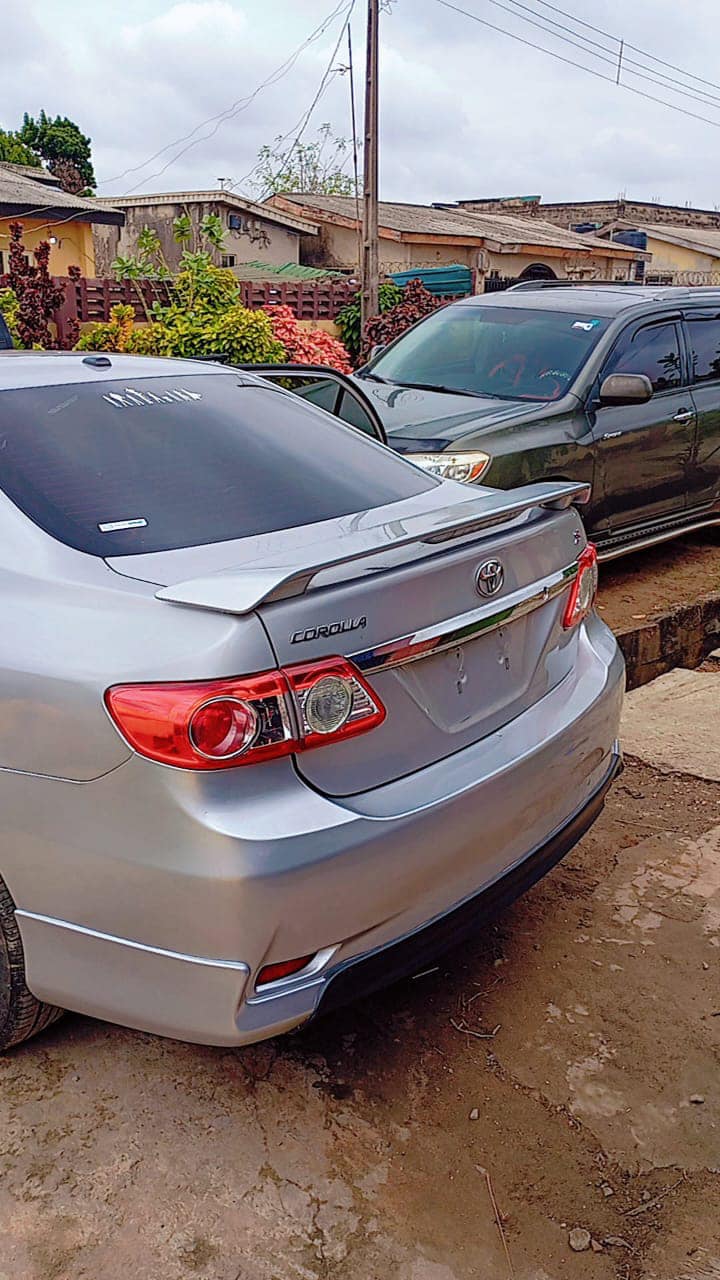 A picture of 2013 corolla sport 16 000000