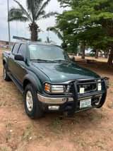 A picture of Tacoma 04 Model
