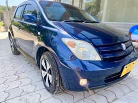 A picture of TOYOTA IST