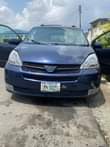 A picture of Toyota Sienna 05 model pH Body Interior New Engine Gear