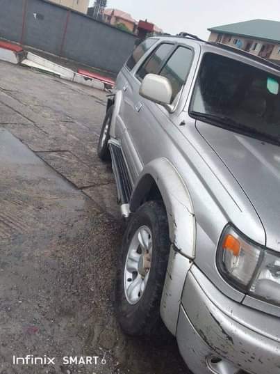 A picture of 2002 4Runner 02 G
