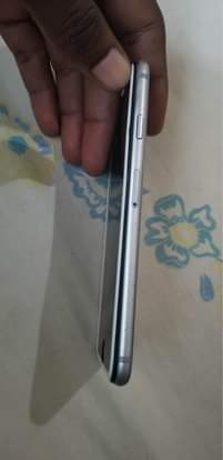 A picture of Iphone 6 64gb