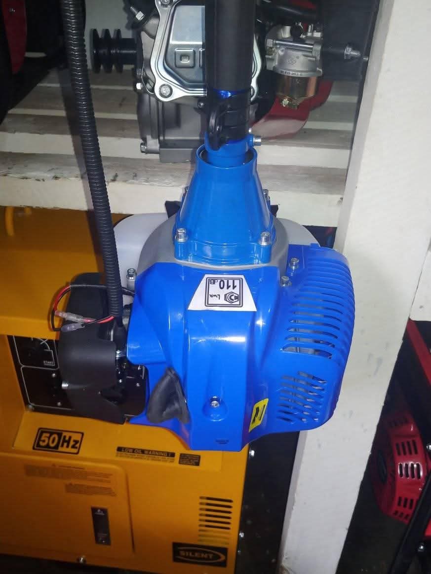 A picture of GRASS CUTTING MACHINE