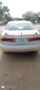 A picture of Extra clean toyota camry big light 2000 model