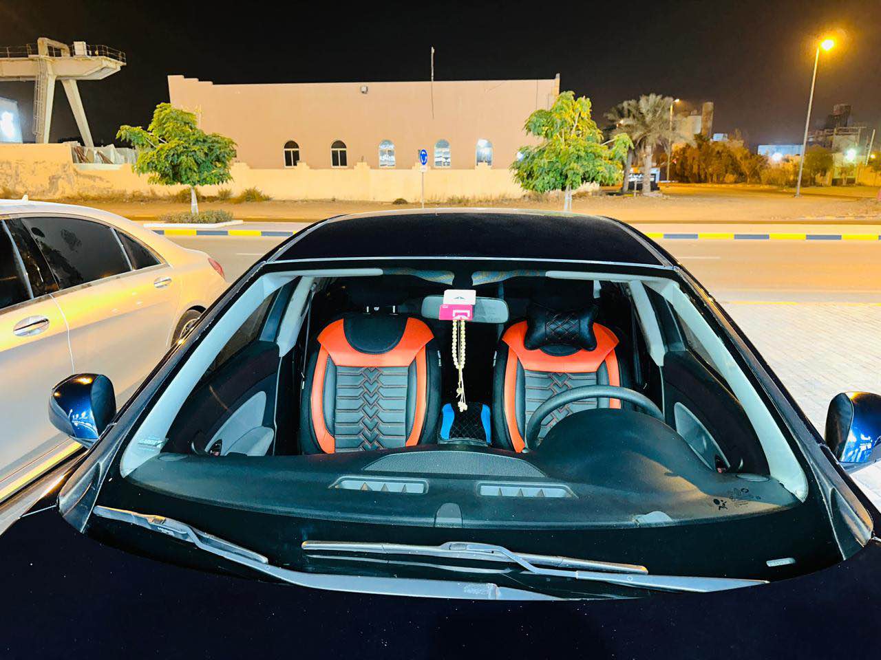 A picture of Renault Safrane 2012 Model