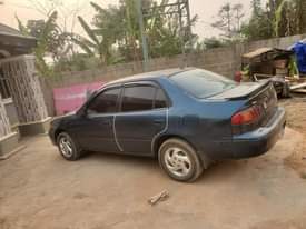 A picture of Toyota corolla 2002