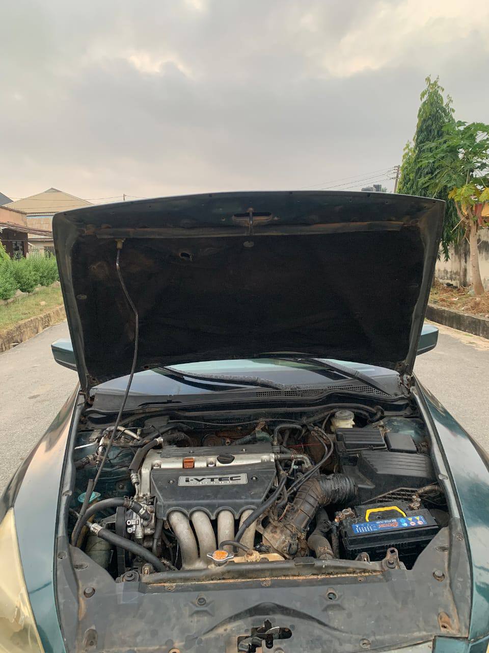 A picture of Honda accord 2004model Engine and gearbox and ac working perfectly