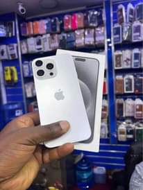 A picture of iphone 15pro max USA at 3m call on 0753430863
