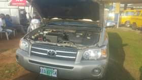 A picture of TOYOTA HIGHLANDER 05