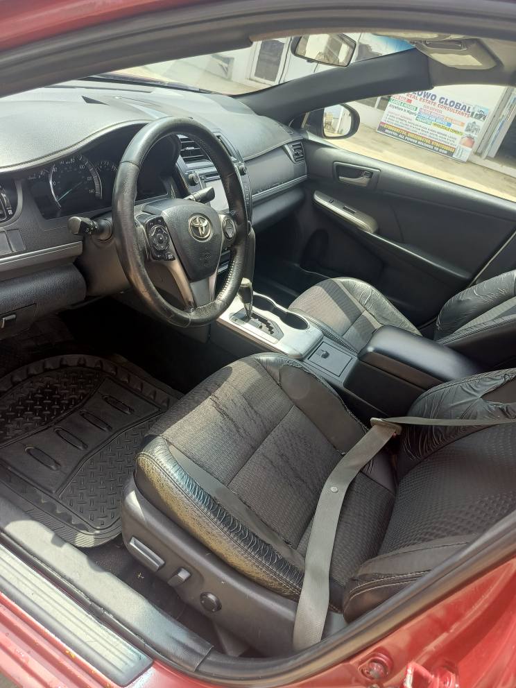 A picture of Toyota Camry 2013
