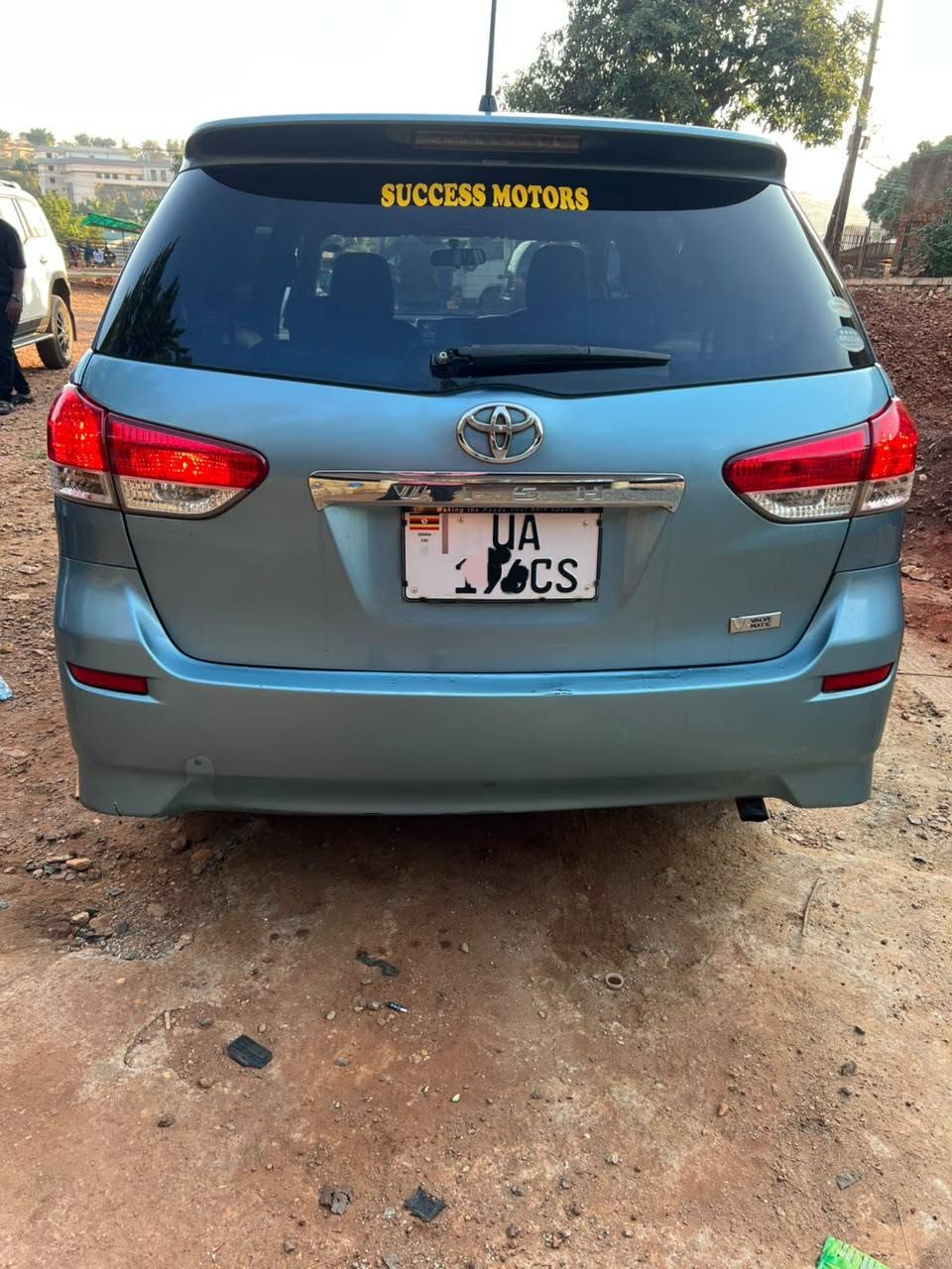 A picture of Toyota wish 2011 31m money needed