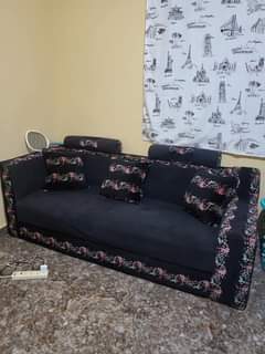 A picture of 3seater sofa at just 190k 0758957117