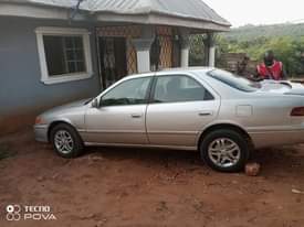 A picture of Toyota Camry 2 2