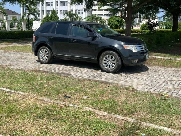 A picture of Hot Solid Deal Toks standard Reg Ford Edge 2010