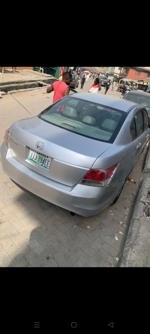 A picture of Honda Accord 2008