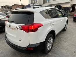 A picture of KINZZYAUTO S 08109018982 13 200 000 Refer and earn SEASON