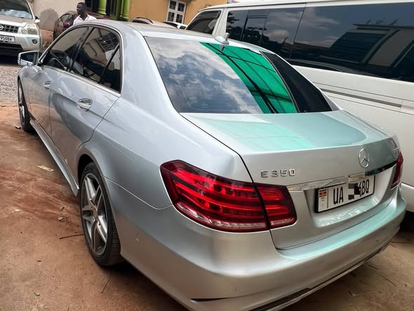 A picture of Benz e350 2013