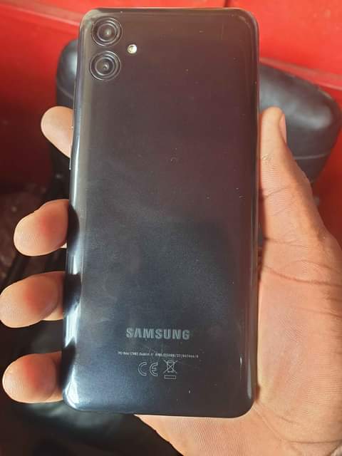 A picture of Samsung A04