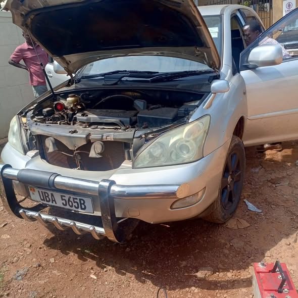 A picture of Toyota harrier