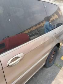 A picture of Kia Sedona 2005