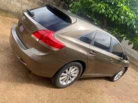 A picture of Toyota venza 2012