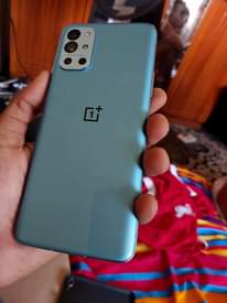 A picture of ONE PLUS 9R