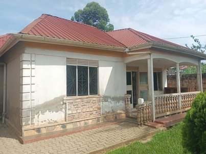 A picture of Bank pressure 70m Quick sale 70m house located at kawempe