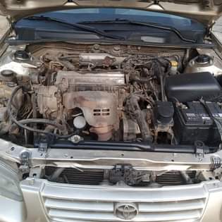 A picture of Toyota Camry 2000 model for sell 08063878651