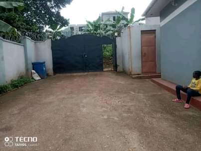 A picture of House with private land tittle