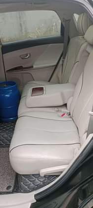 A picture of Belgium grade 2012 Toyota Venza in a very good condition