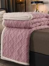 A picture of Fleece tufted blankets