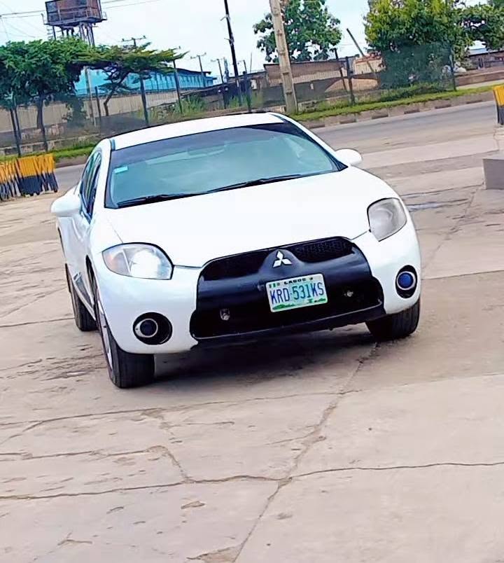 A picture of Register but not used MITSUBISHI ECLIPSE 2006