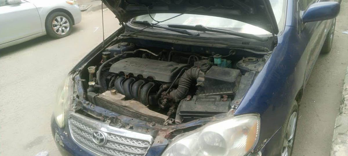 A picture of Toyota COROLA 2003 reg