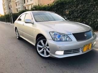 A picture of Crown Athlete Engine ndogo 4GR Cc2490 Full ac Gari mpya