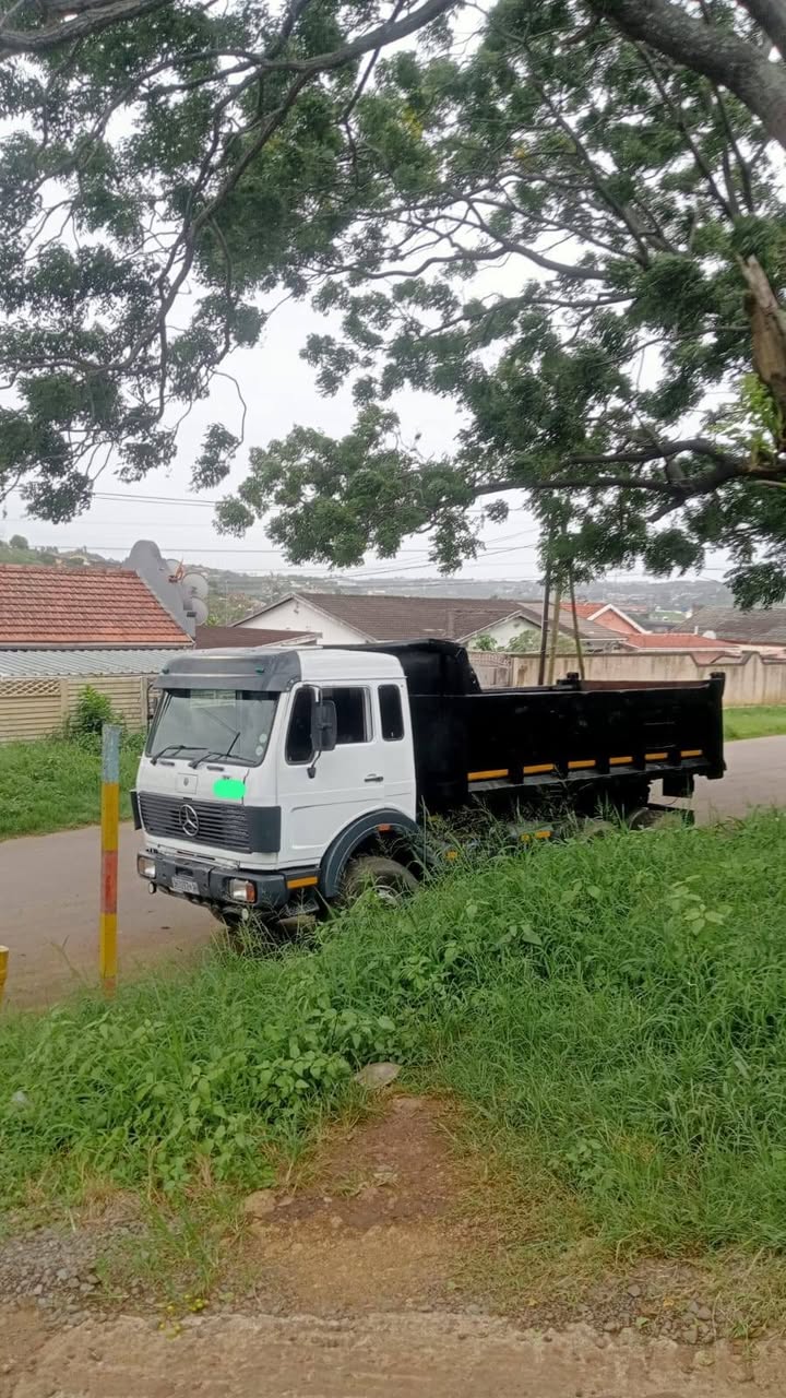 tipper truck