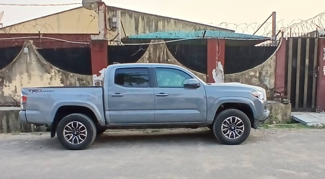 A picture of 2021 Toyota tacoma