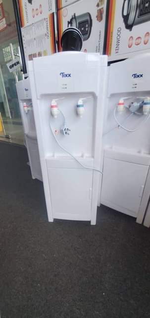 A picture of water Dispenser